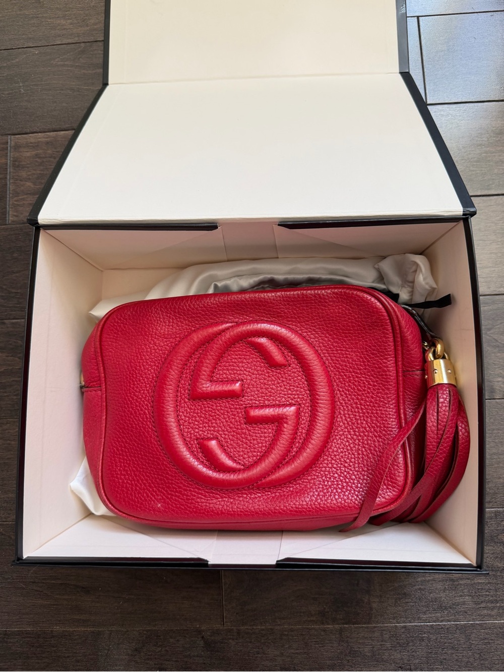 Gucci Red Pebbled Calfskin Small SoHo Disco Crossbody Bag